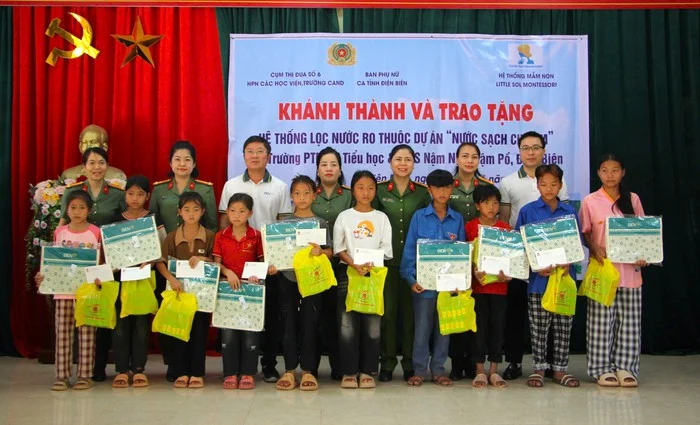 Mang nước sạch và lan tỏa bộ sách 